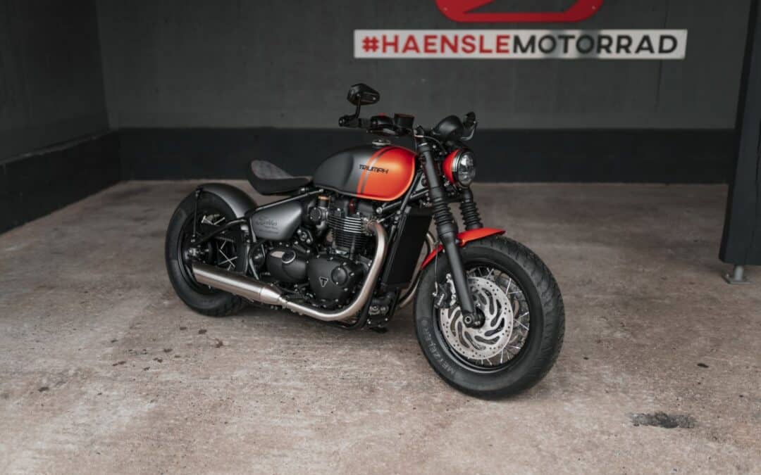Triumph Bobber Forged Flame